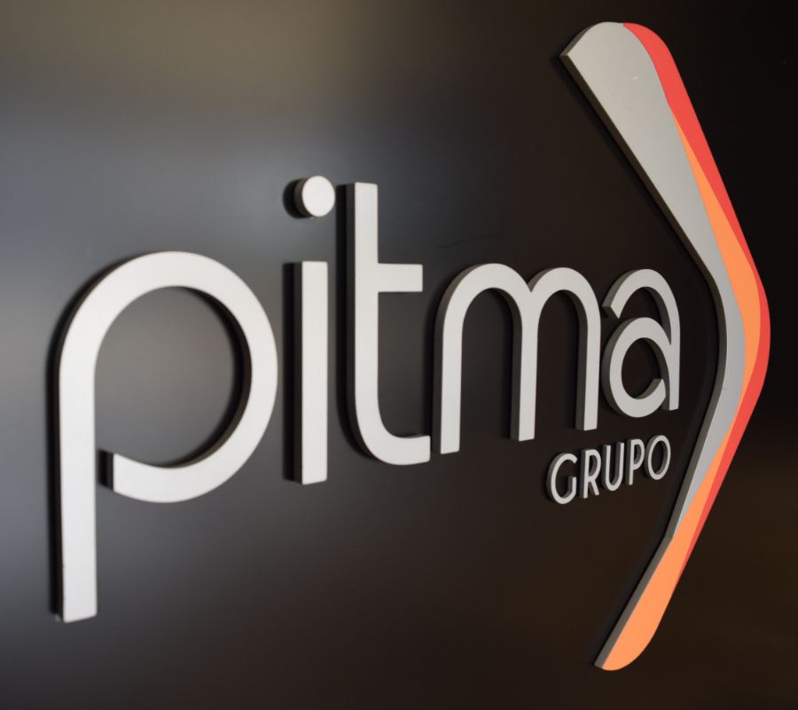 rotulo-grupo-pitma logotipo corpóreo grupo PITMA